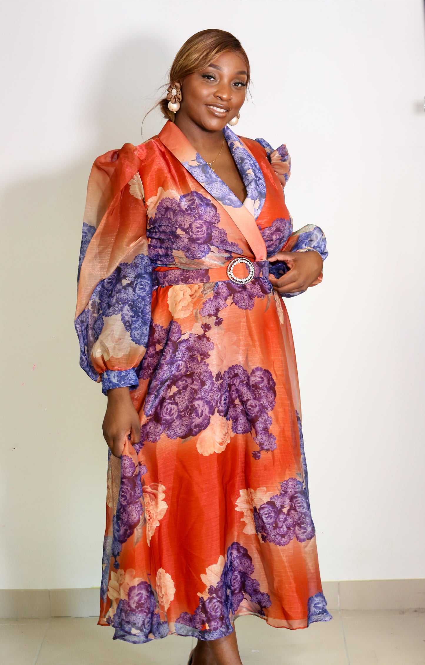 Robe orange fleuri