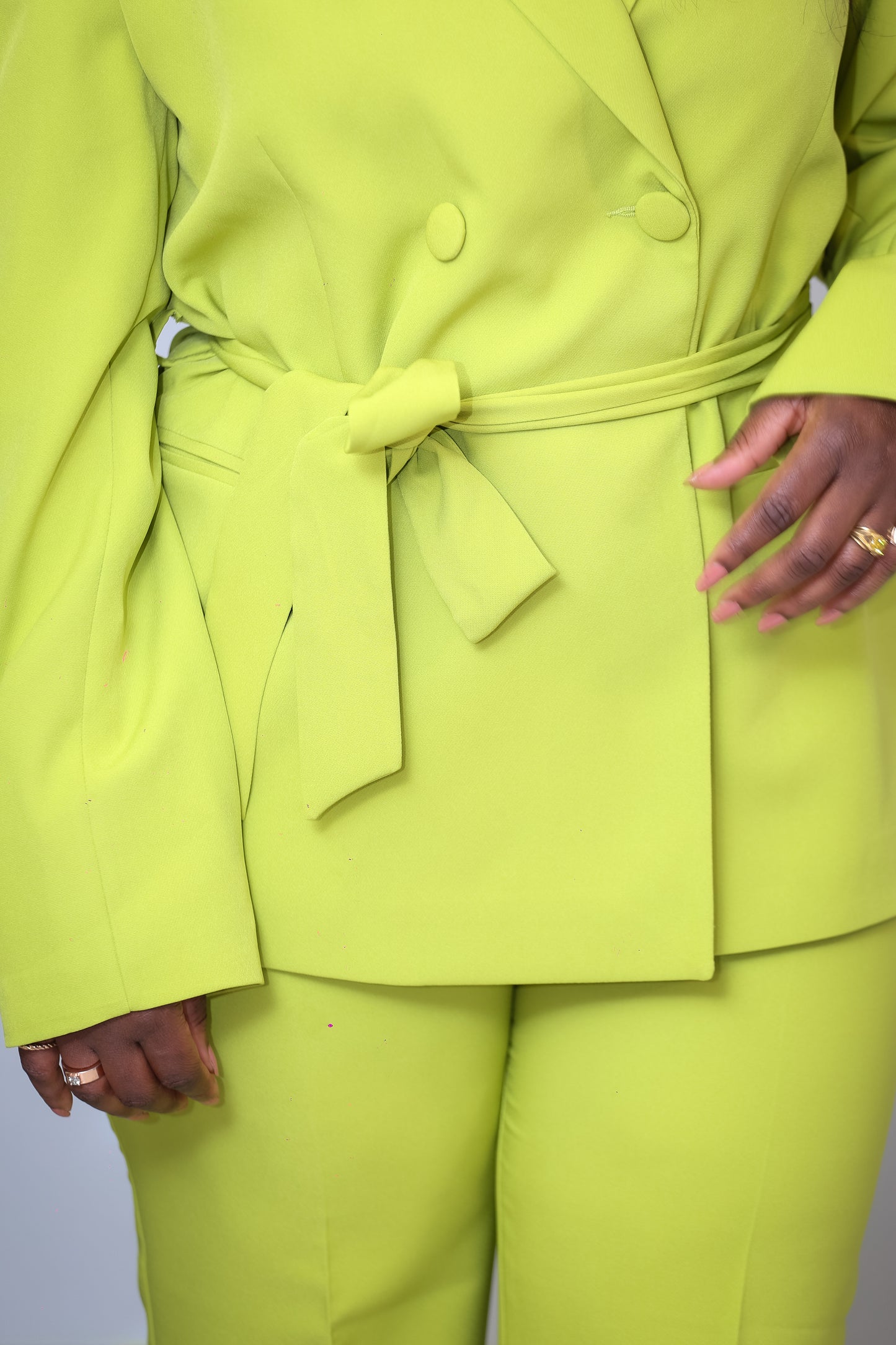 Tailleur Fleuri Épaule