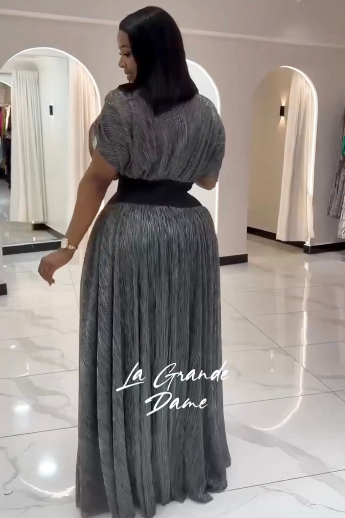Robe Grise Noir