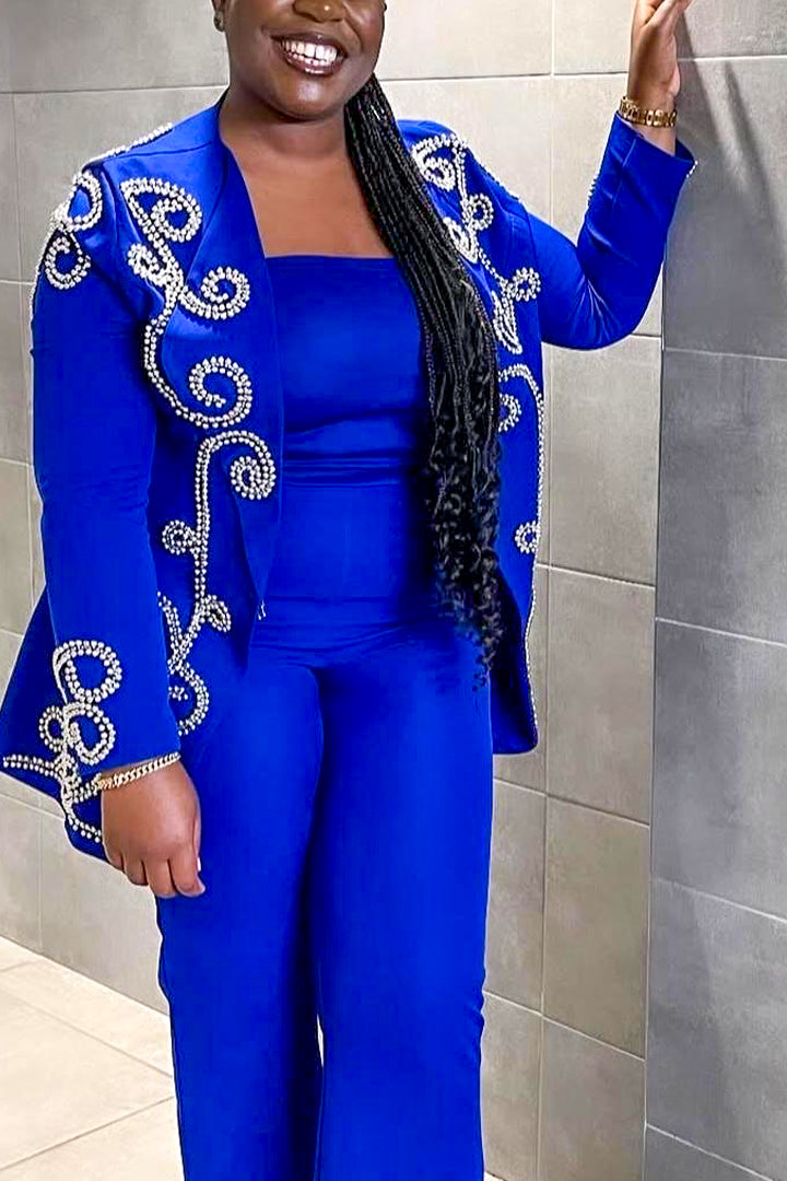Tailleur bleu strass